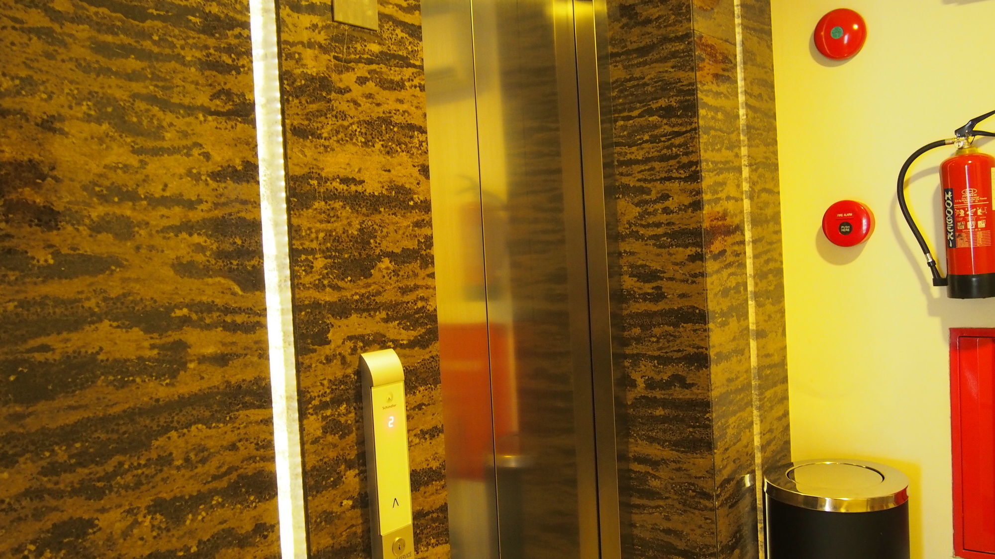 G7 Hotel Джакарта Экстерьер фото